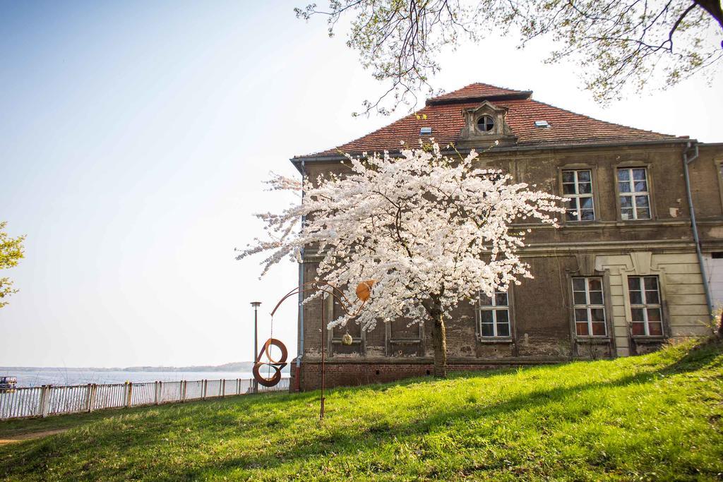 Gaestehaus Schloss Plaue Brandenburg  Exterior foto